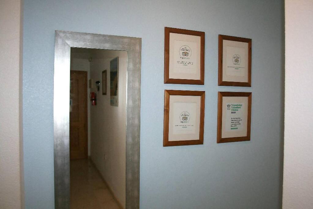 Beachside Apartment In The Centre Of Ел Кампело Екстериор снимка