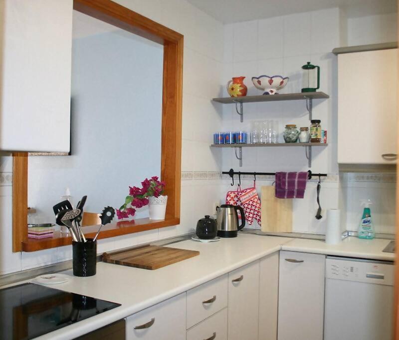 Beachside Apartment In The Centre Of Ел Кампело Екстериор снимка