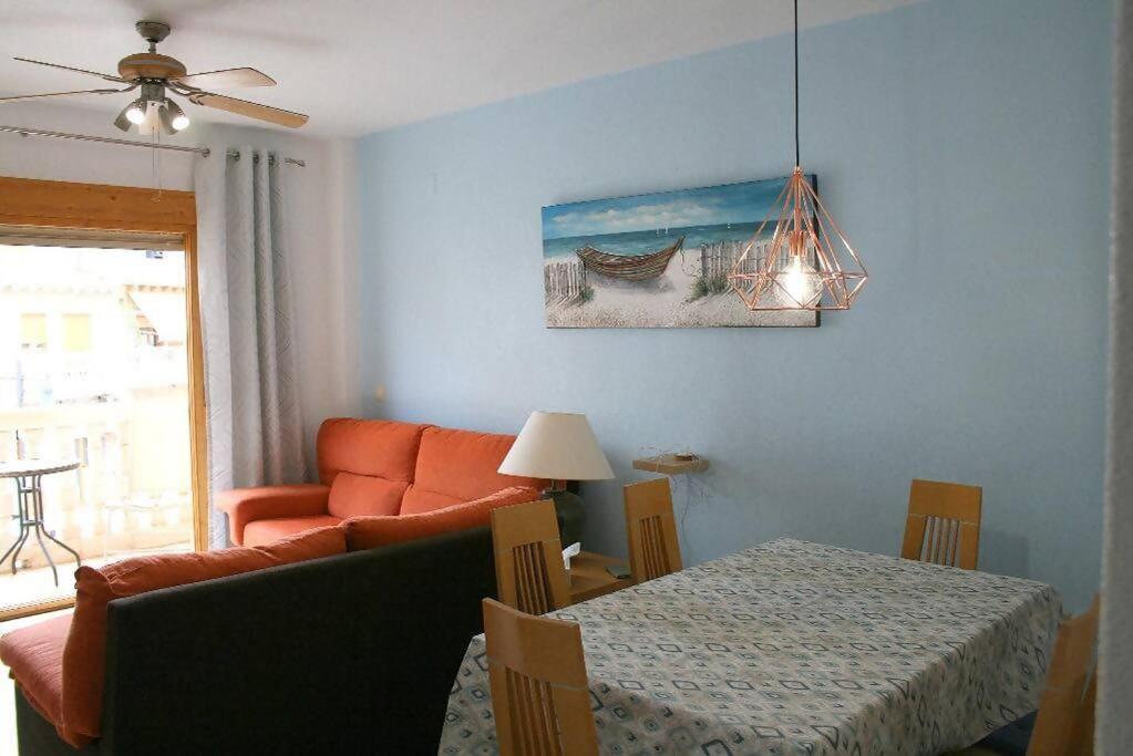 Beachside Apartment In The Centre Of Ел Кампело Екстериор снимка